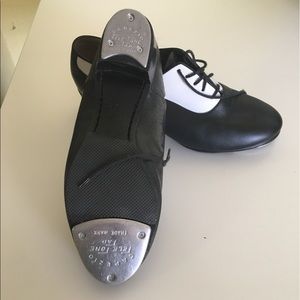 Capezio Spectator Oxford Tap Shoes